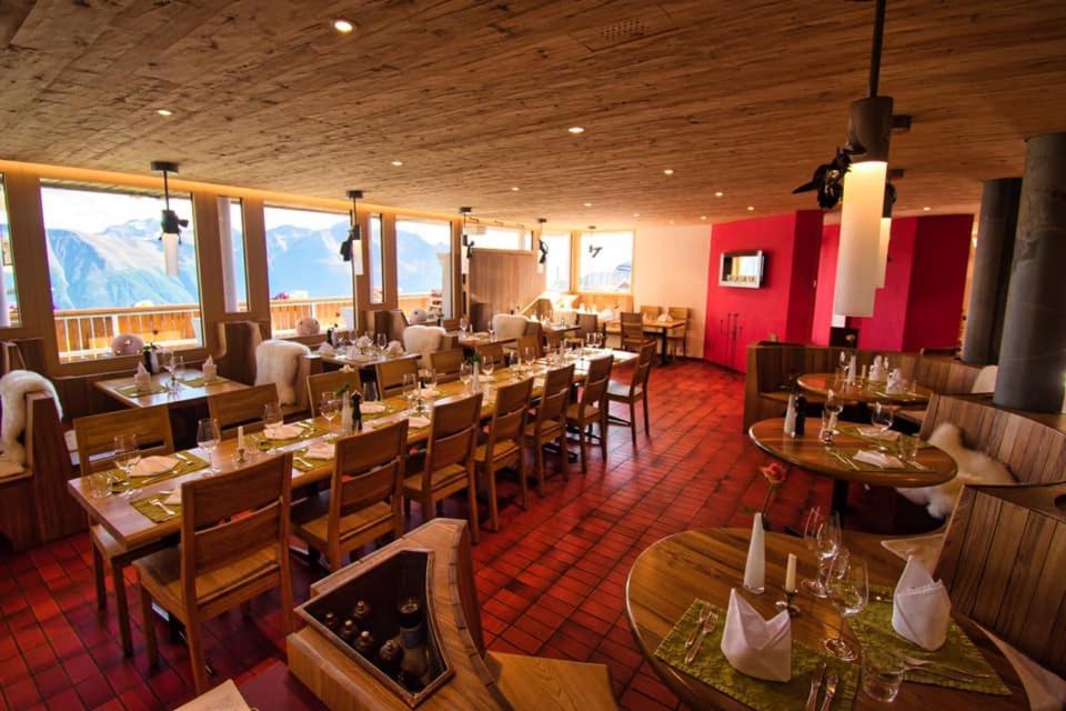 Hotel Jungfrau Fiesch Esterno foto