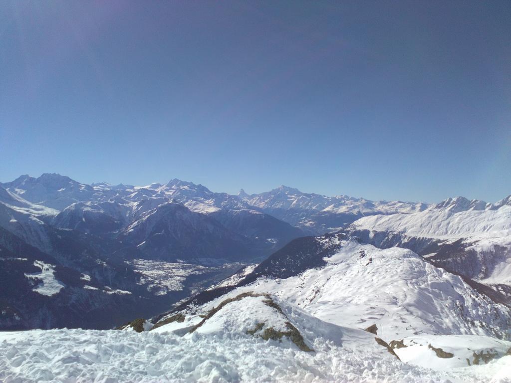 Hotel Jungfrau Fiesch Esterno foto
